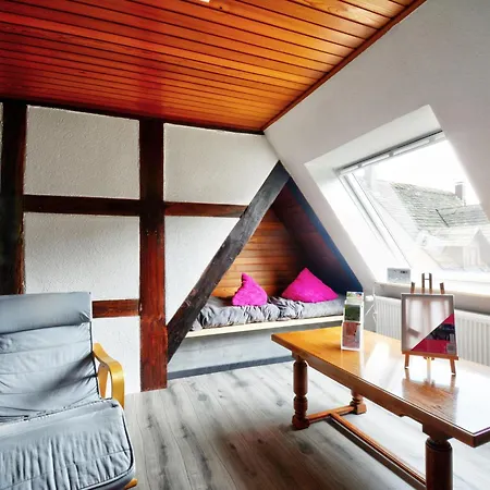 Born 3 By Interhome * 슈나이더슈발렌베르크